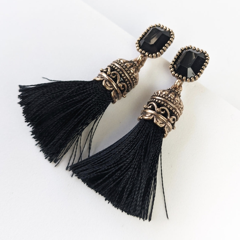 NWT Lovoda Aubade Black Tassel Earrings